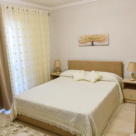 Oma's Apartment